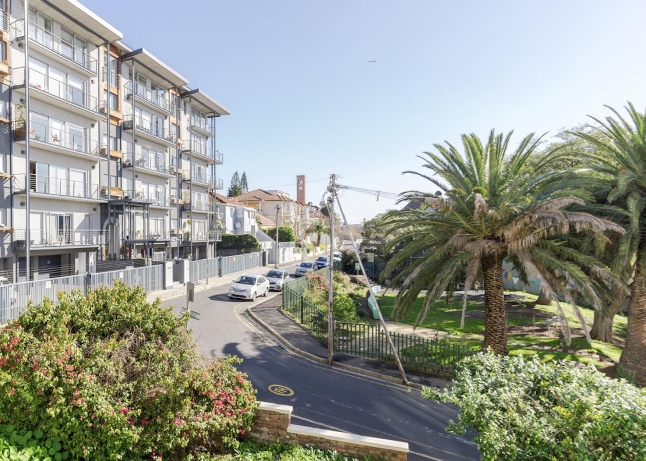 Comfortable Living For A Memorable Stay Cape Town Exterior photo